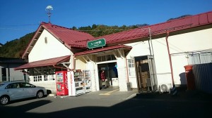 三つ峠駅舎