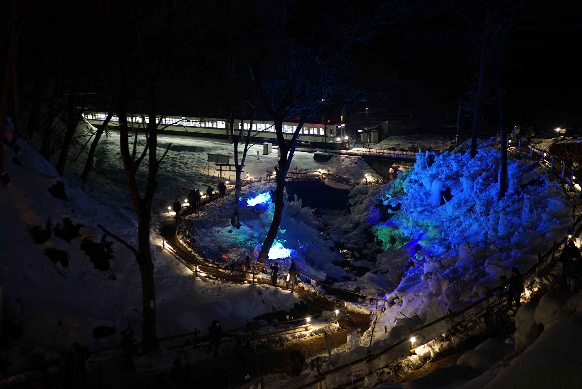 2016-01-30_17.43.17_SONY_ILCE-7S_ISO1600_F1.4_1/80sec_2